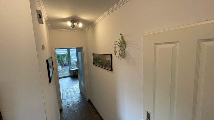 Flur Richtung Wohnzimmer