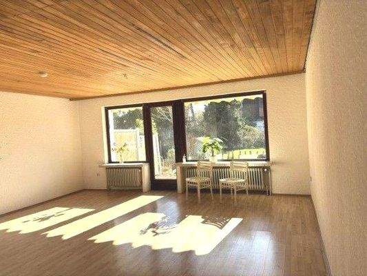 Wohnzimmer, Blick aus Richtung Essecke