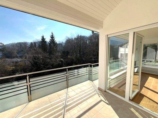 Balkon mit Aussicht.jpg