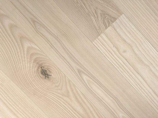 Sehr schöner Parkett-Dielenboden