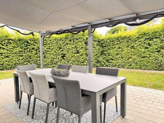 überdeckter Freisitz - nicht einsehbar