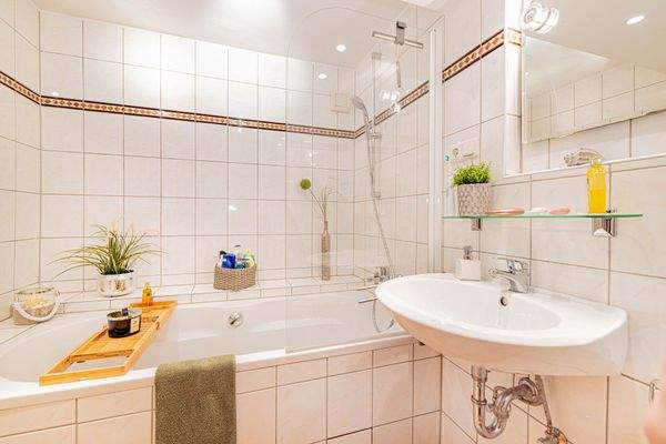 UG Apartement/Kinderzimmer