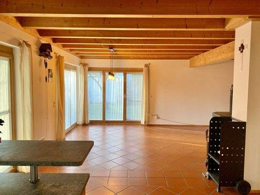 Essbereich und Zugang zur Terrasse