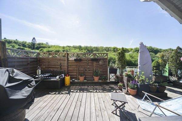 Dachterrasse der Wohnung im OG