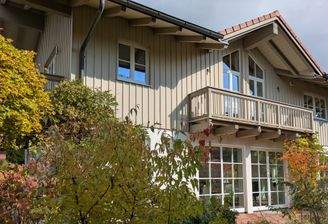 Hausansicht vom Garten.jpg