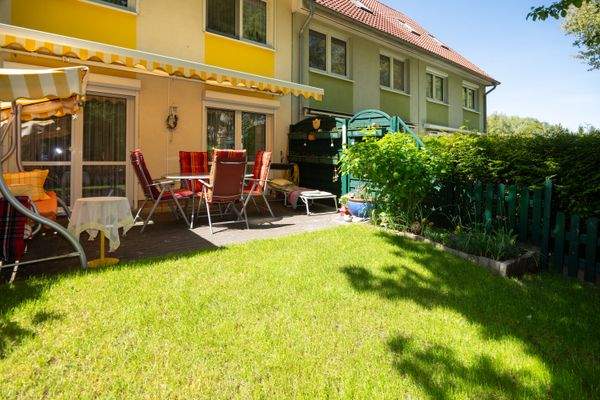 Blick aufs Haus vom Garten aus