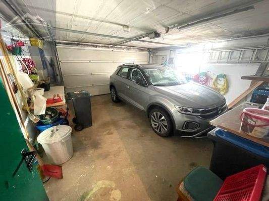 Garagenzugang vom UG