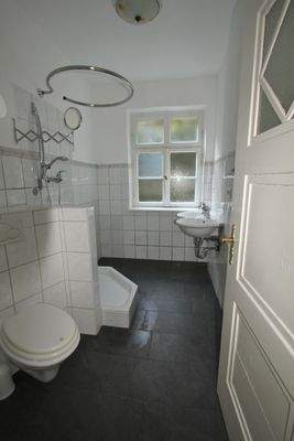 Modernisiertes Bad mit Tageslicht