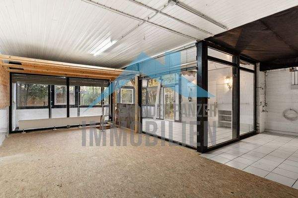 Schwimmbad / Hobbyraum