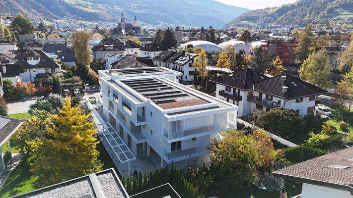 The White Residence-Neubau-Brixen-Luxus-Immobilien-Berge-Plose-Grün-Landschaft-Nachhaltig-Skifahren-Wandern-Biketrail