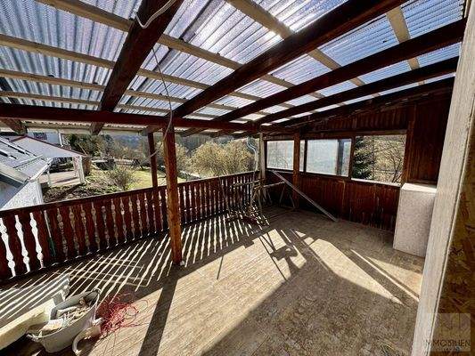 DG: Überdachte Terasse