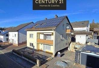 Ansicht des Hauses von der rechten Hausseite