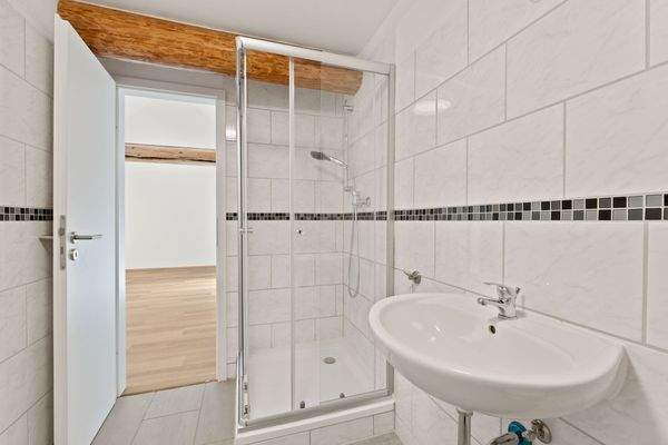 Badezimmer Wohnung 1