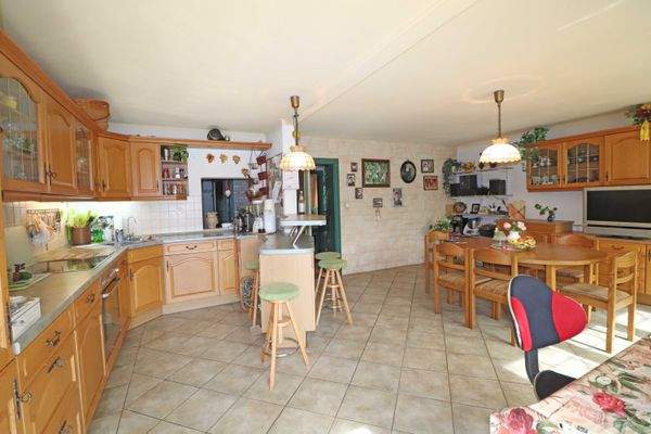 Küche Esszimmer.jpg