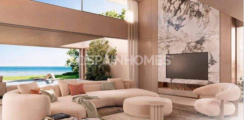 Elegant Houses in a Beachfront Complex in Estepona