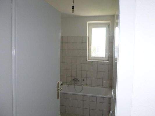 Badezimmer mit Badewanne