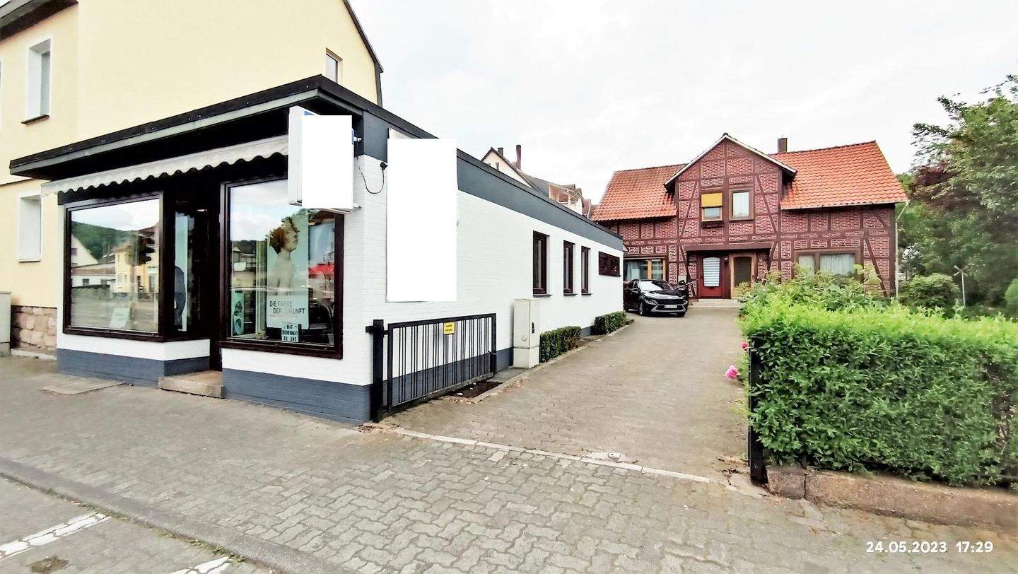 TOP 2Familienanwesen + Laden, Hof, Carport und Garten Wohn und