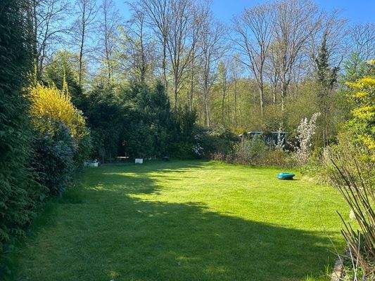 Schöne Lage am Waldrand