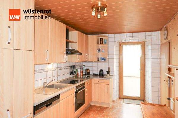 Küche m. Zugang Balkon