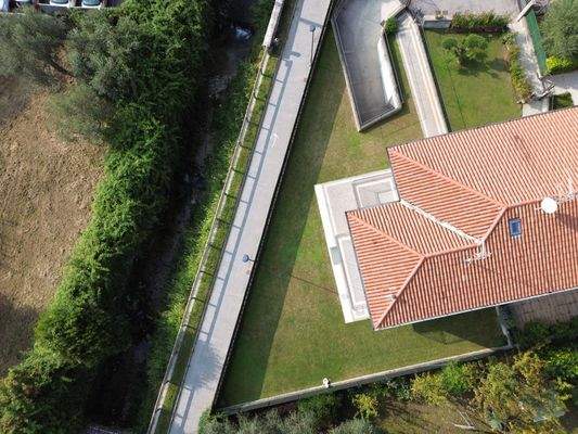 dji_fly_20251014_150130_126_1760447292617_photo.jp