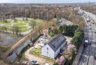 haus-karlsruhe-knielingen-drohnenaufnahme-wolf-immobilien