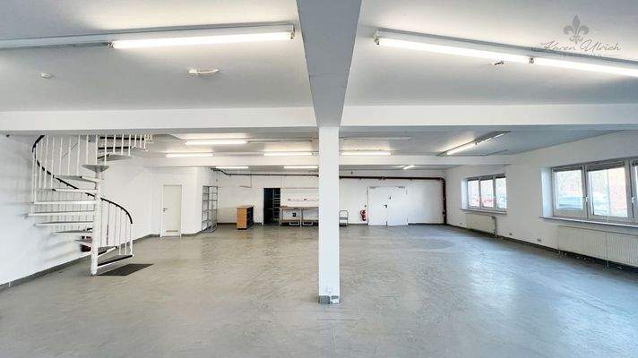 Lagerhalle 2