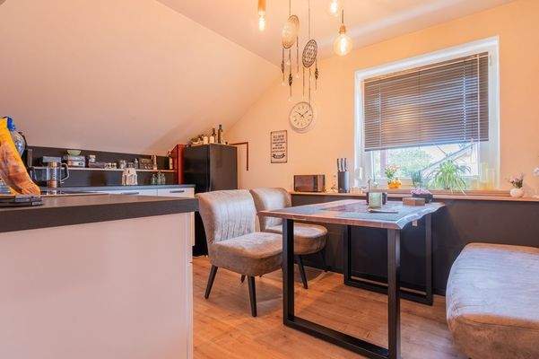 Küche mit EBK (DG) (1)