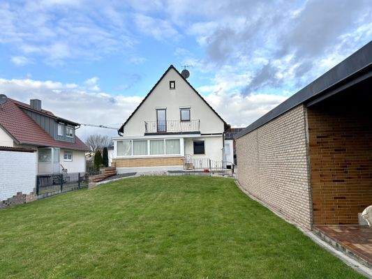 Großzügige Gartenfläche