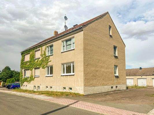 Gepflegtes Mehrfamilienhaus