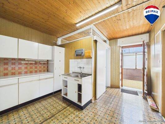 RE/MAX Immobilien DeLux Einfamilienhaus Nalbach Küche