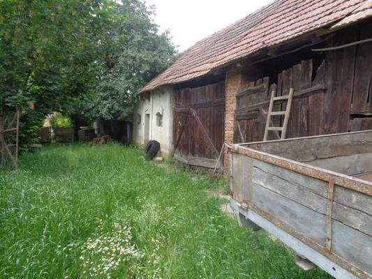 Seitenansicht Stallungen