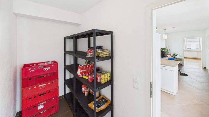 CAM01984G0-PR0499-STILL017