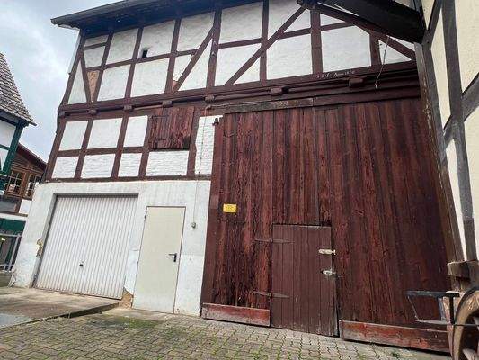 Scheune mit Garage