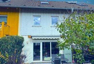 Bild 1 Wohnhaus Terrassenansicht