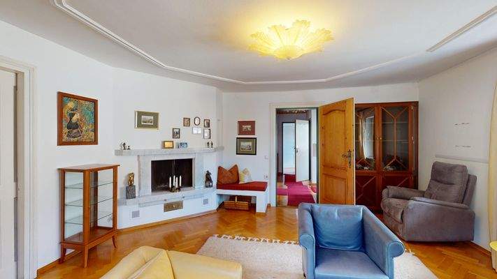 Ein-Zweifamilienhaus-in-Schwarzach--09252025_083659