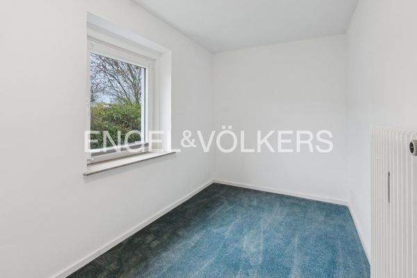 Kinderzimmer/ Blick in den Raum