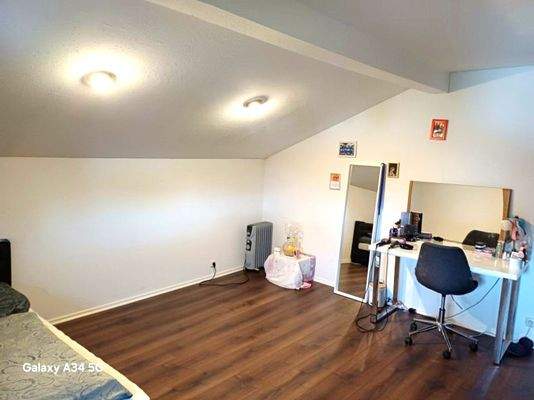 Schlafzimmer 1 DG (Bereich ZFH)