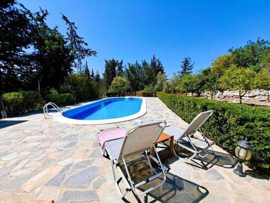 Kreta, Gavalochori: Charmante Landvilla mit drei Schlafzimmern und Pool zum Verkauf