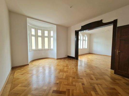 Zimmer 2 mit Erker (2)