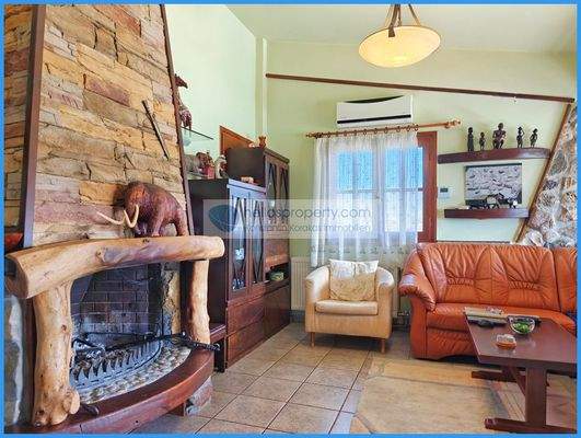 f3249c5ee0354f95b6da8727e6c497e7-original