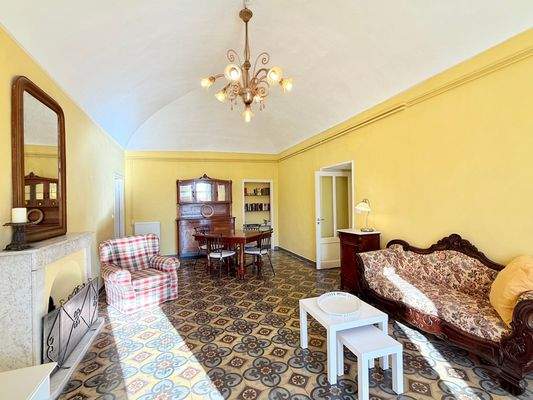 DA_1054_DA_TERRA ITALIA IMMOBILIEN_REAL ESTATE_DOL