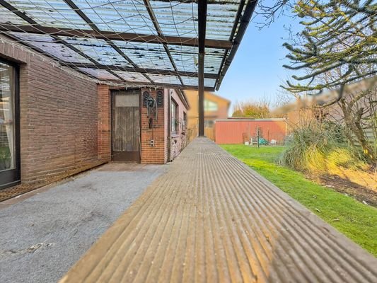 überdachte Terrasse
