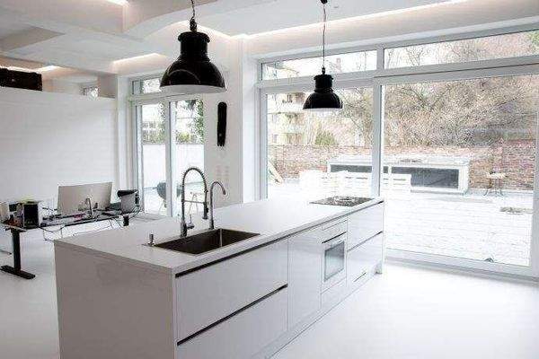 Einbauküche mit Zugang Terrasse 