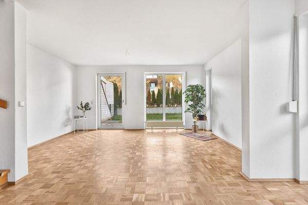 Wohnzimmer mit Terrasse