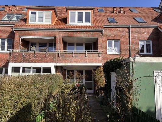 Hausansicht aus dem Garten