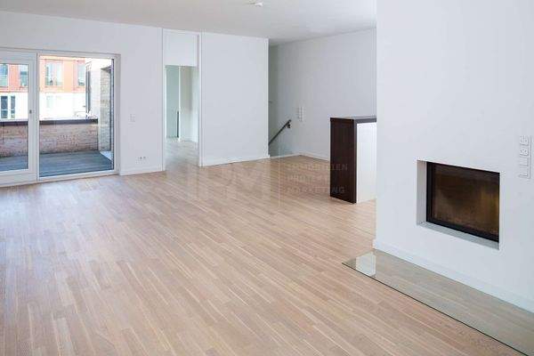 Wohnraum 6. OG mit Kamin