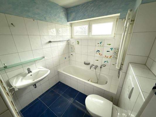 Tageslicht-Dusch-/Wannenbad