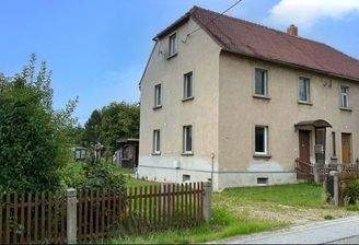 Front- und Seitenansicht