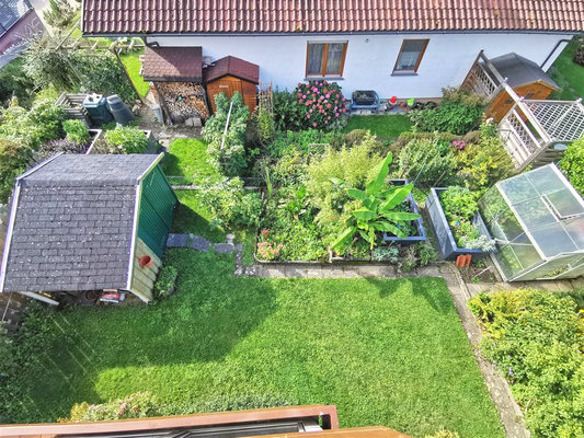 Garten vom Balkon aus