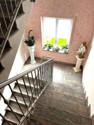 Eingangsbereich hell und lichtdurchflutet